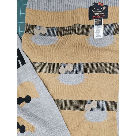 Vintage 2011 Hello Kitty Forever 21 Scarf 83in x 11in - Picture 4 of 4